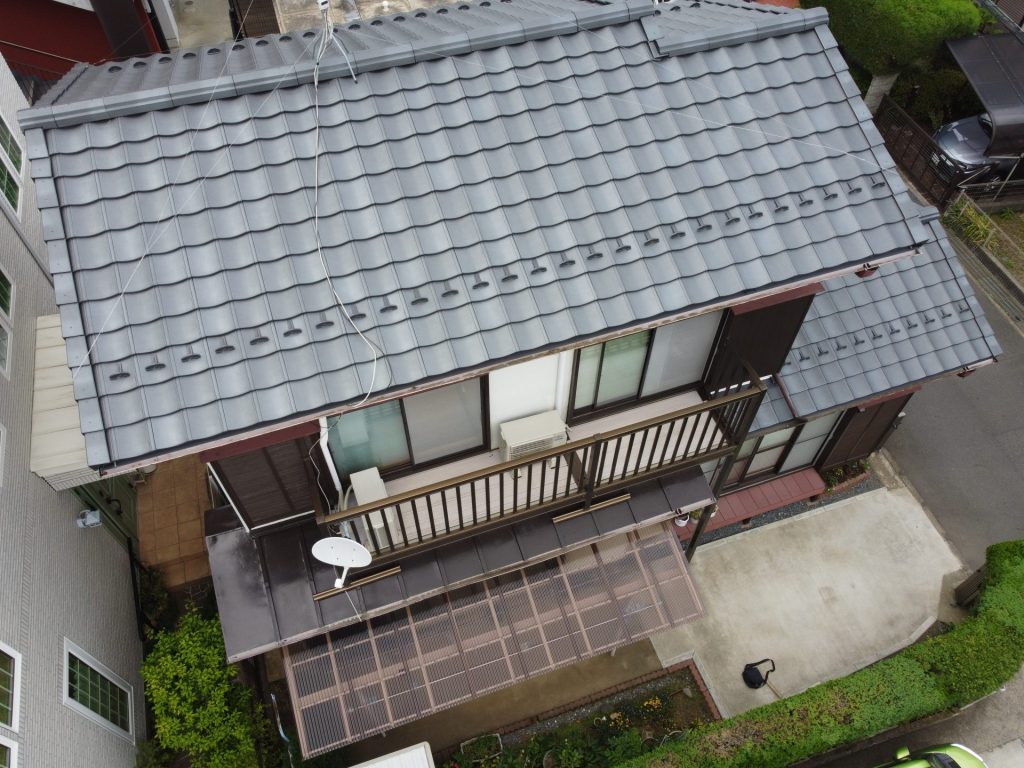 厚木市の屋根リフォームの施工事例／完成／屋根