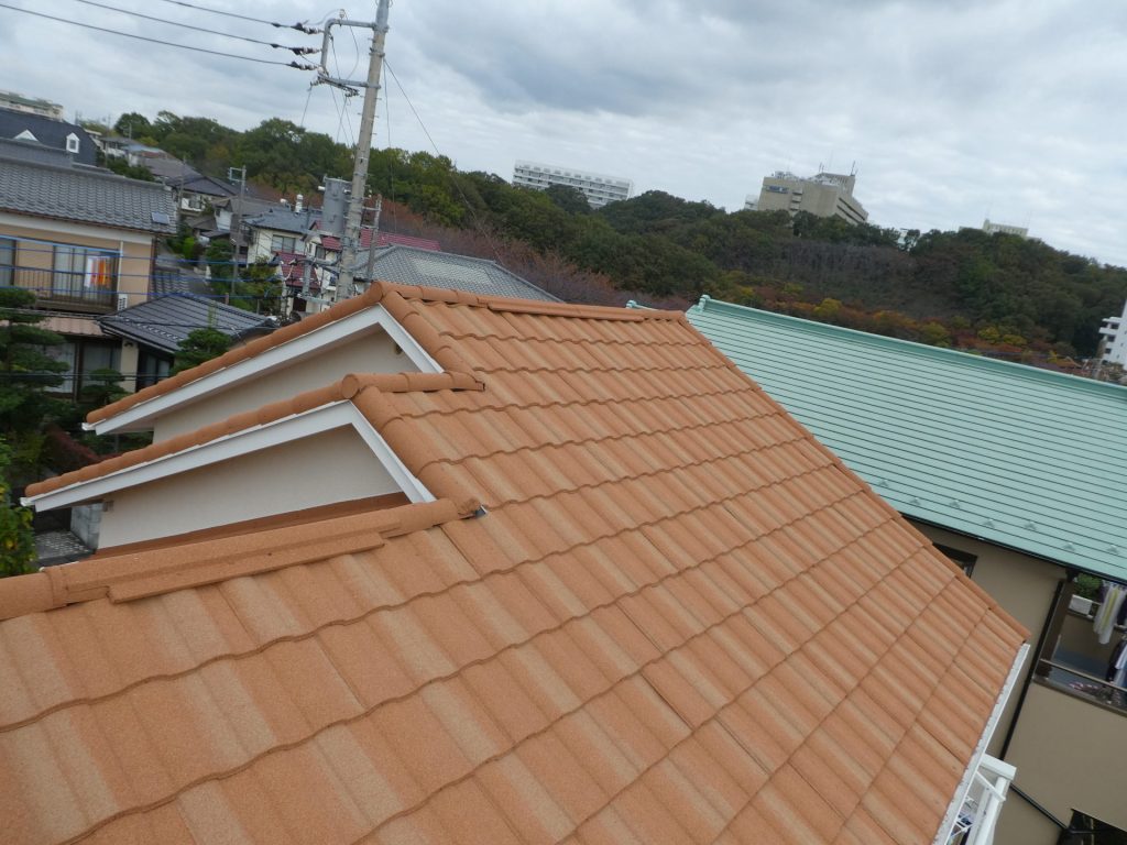 厚木市の屋根葺き替えリフォームの施工事例／M様邸/完成/屋根