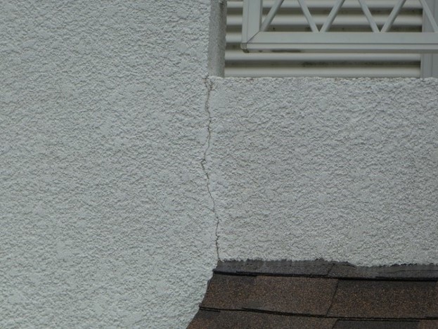 茅ヶ崎市の外壁塗装リフォームの施工事例/K様邸/施工前/外壁