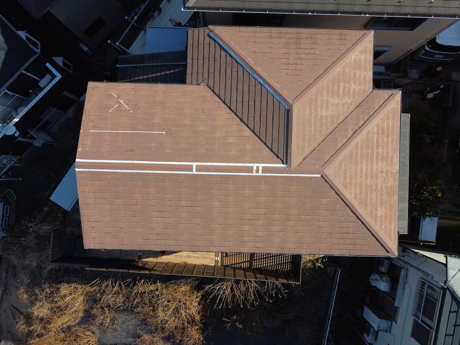 伊勢原市の屋根葺き替え工事&外壁塗装工事の施工事例/C様邸/施工前