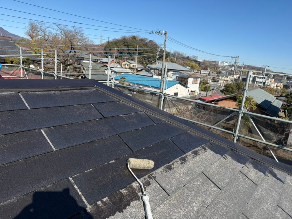 伊勢原市の屋根・外壁塗装工事の施工事例/S様邸/施工中