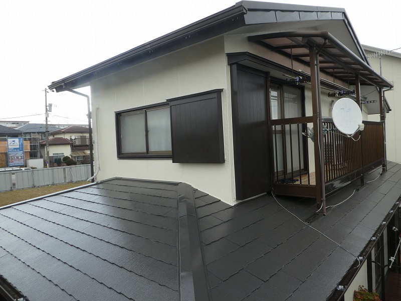 伊勢原市の屋根カバー工事＆外壁塗装工事の施工事例／K様邸／完成