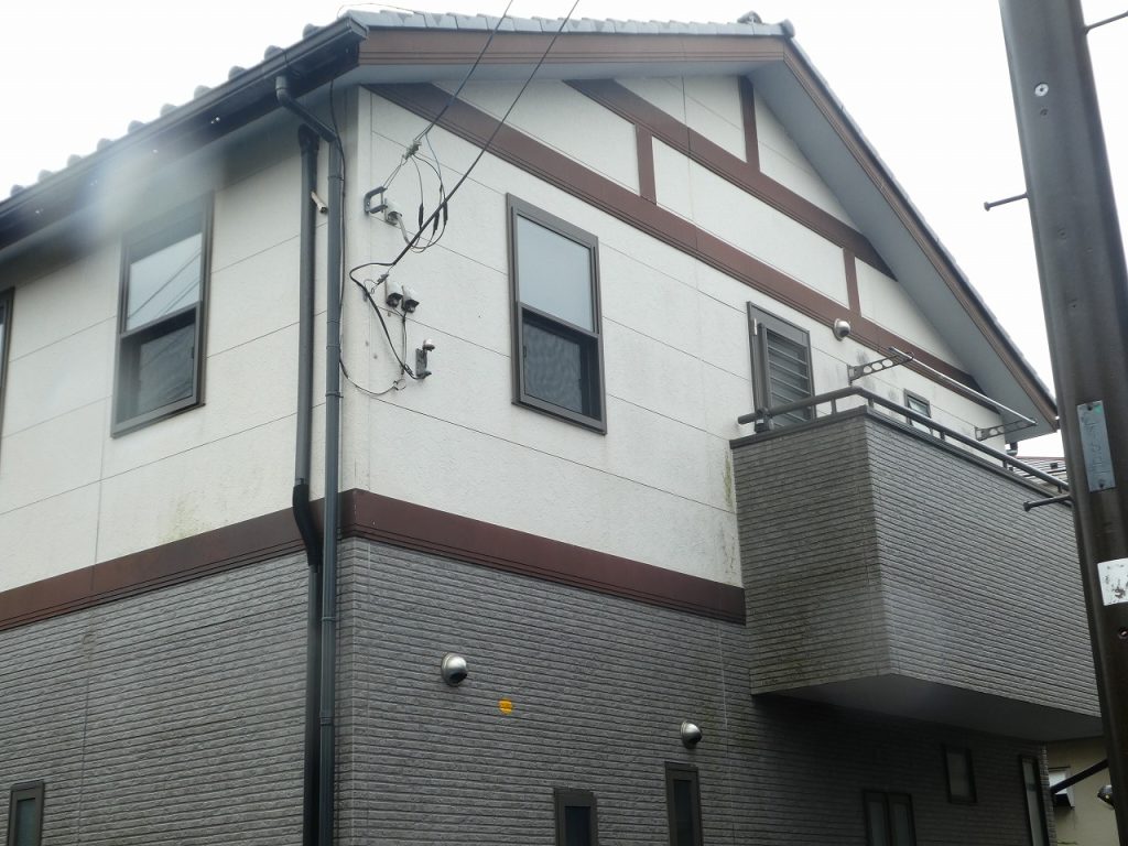 藤沢市の外壁張替え工事の施工事例/B様邸/施工前