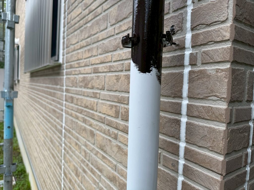 竪樋の塗装