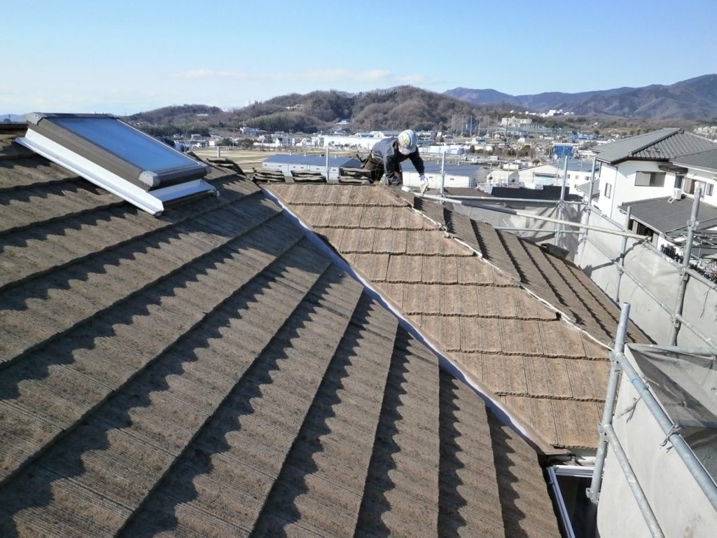 葺き替え前の屋根